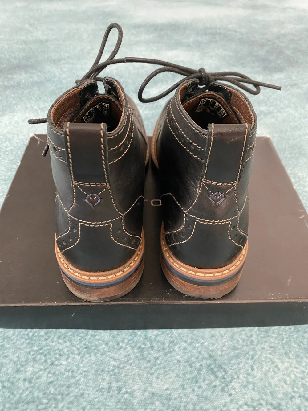 Clark’s BOSTONIAN - Men's Black Leather Wingtip Lace-Up Boots - NEW Never Worn